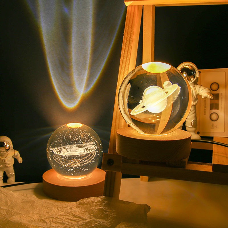 Đèn Ngủ Để Bàn Quả Cầu Pha Lê Vũ Trụ 3D Phát Sáng Hệ Mặt Trời, Sao Thổ, Galaxy Decor Bàn Học, Bàn Làm Việc