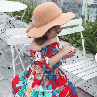 Đầm trễ vai