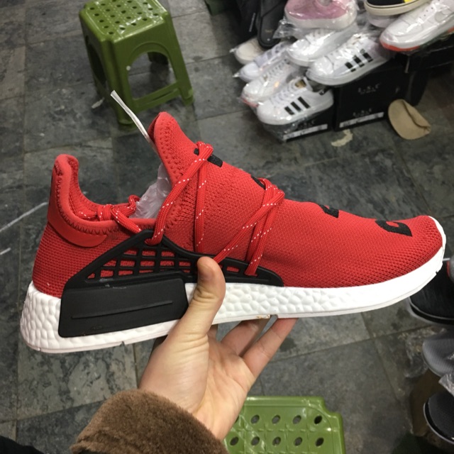 Giày human race đỏ