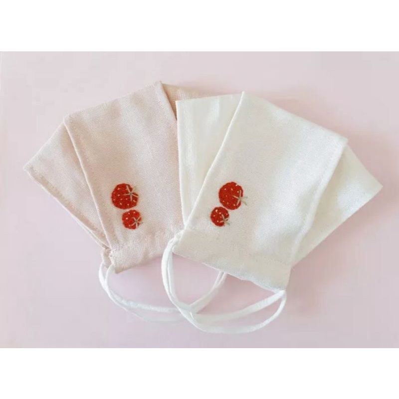 Tiệm Tháng Tư - Khẩu Trang 3D Linen Thêu Quả Dâu
