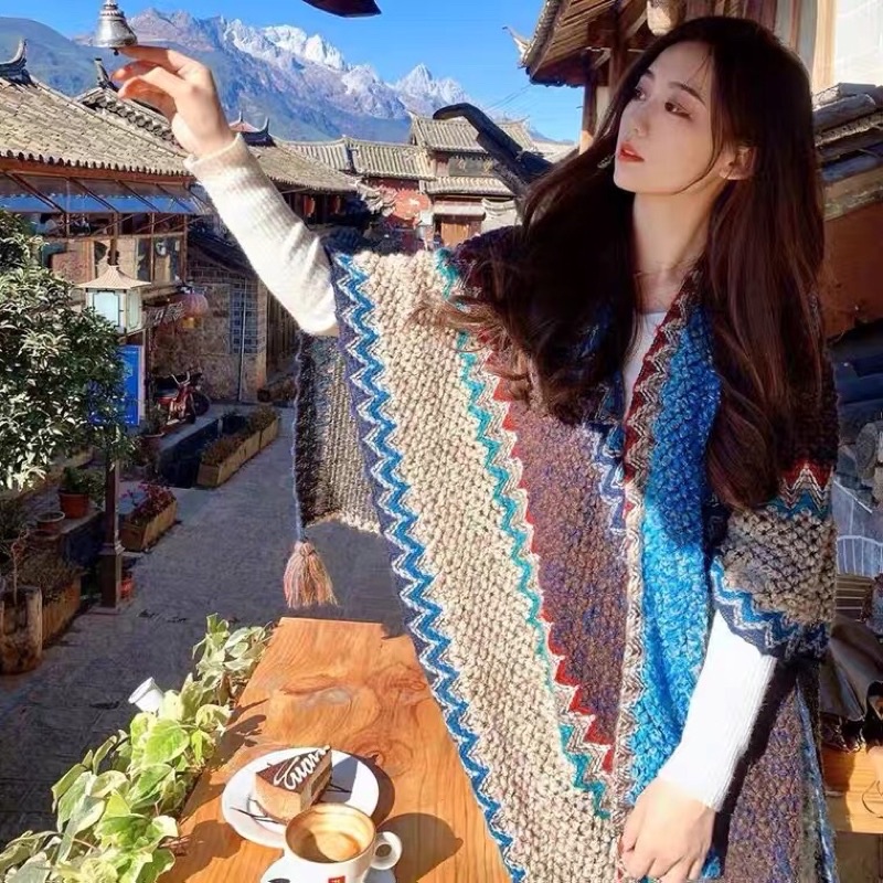 Áo len choàng hoạ tiết thổ cẩm boho
