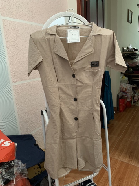 Jum Vest màu Be xuất Hàn Cực Đẹp lưng chun sau không hở