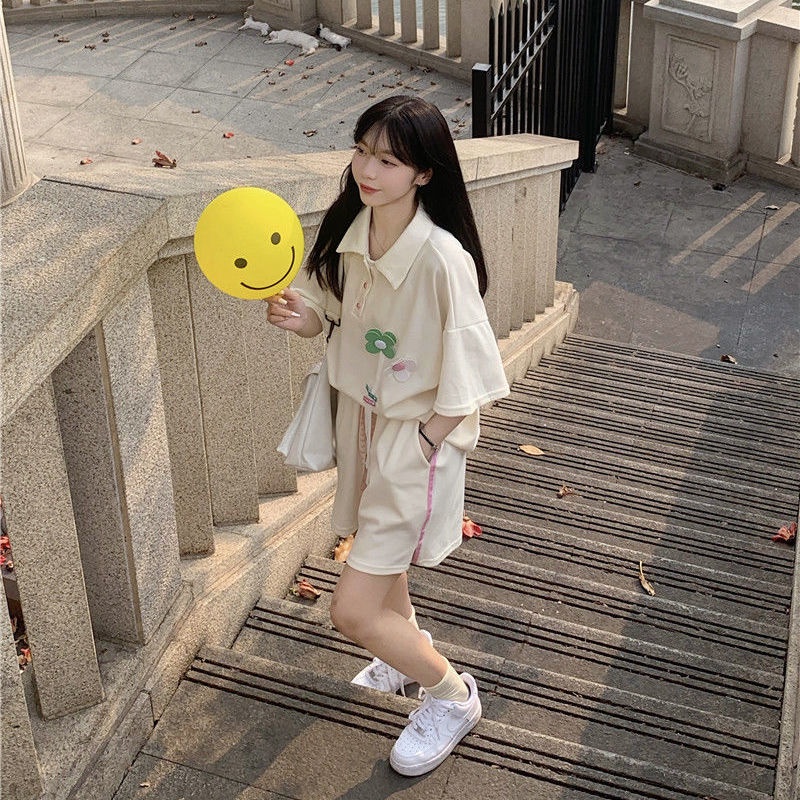Set Áo polo Ngắn Tay Cổ Bẻ + Quần Short Ống Rộng Thời Trang Nữ