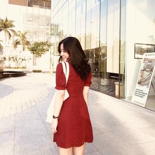 Đầm bi đỏ cổ vuông nút dừa (kèm hình thật)