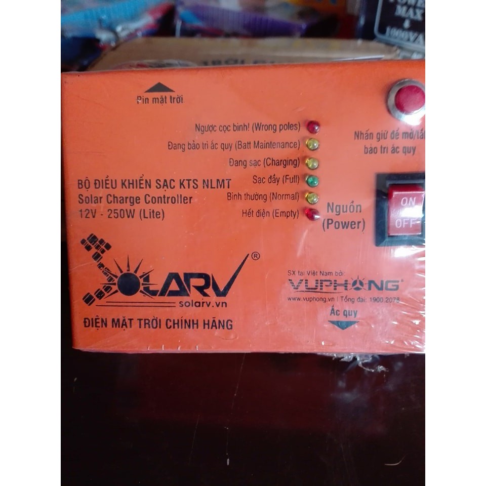 Bộ điều khiển sạc năng lượng mặt trời  12V - 250w