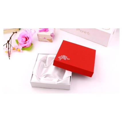 Hộp vòng tay hộp quà tặng hộp hoa hồng hộp vải.