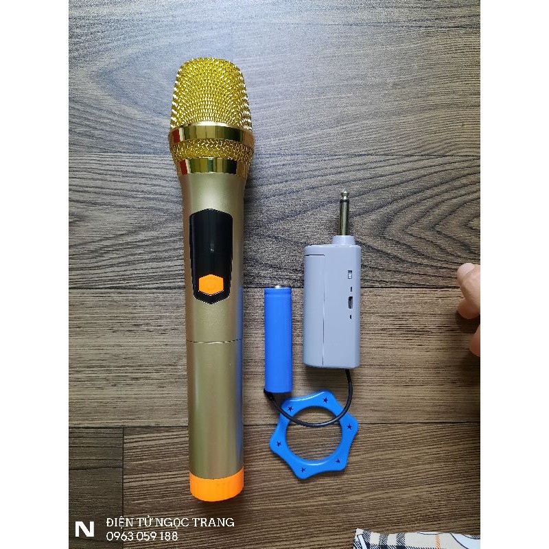 Micro Không Dây Cho Loa Kéo - sóng UHF hỗ trợ đổi tần số