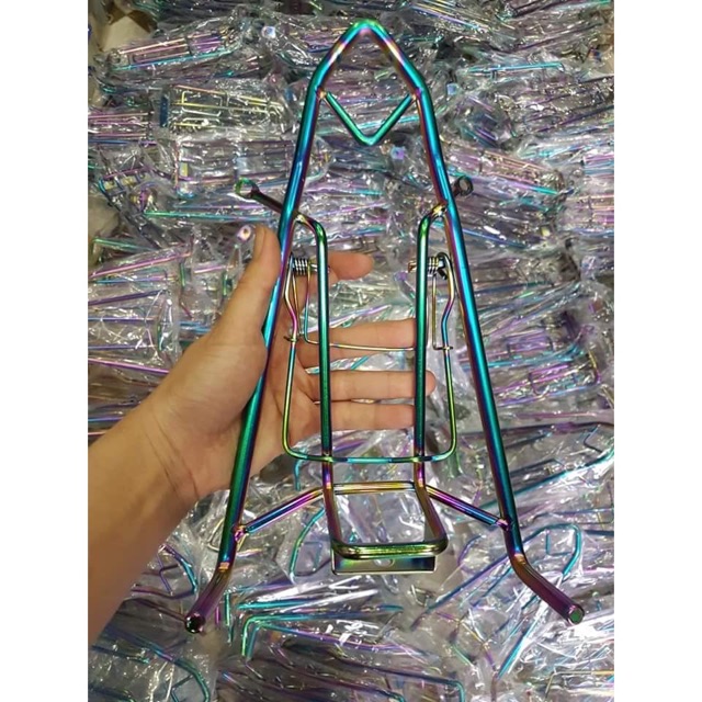 Baga giữa titan Winner