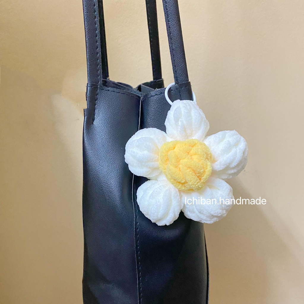 Móc khóa hoa len cài túi size siu lớn