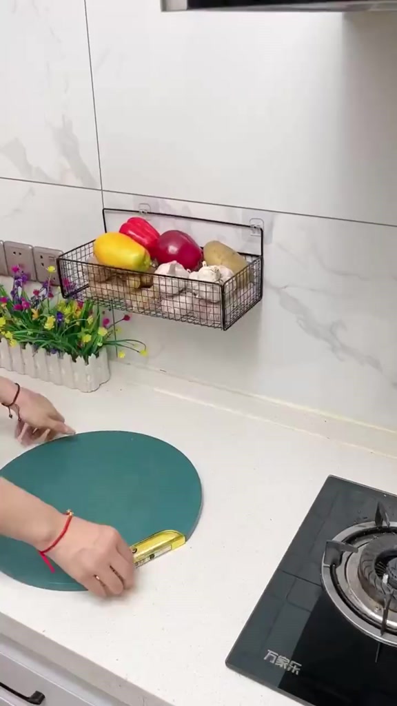 Rổ Lưới Sắt Treo Tường Đựng Vật Dụng Tiện Lợi, Không Cần Khoan Đục, Kiểu Dáng Hiện Đại | BigBuy360 - bigbuy360.vn