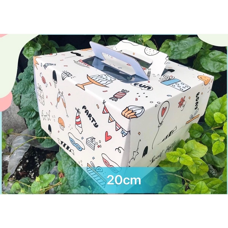Hộp bánh kem size 20cm. Set 2 hộp 2 đế trắng cứng cáp