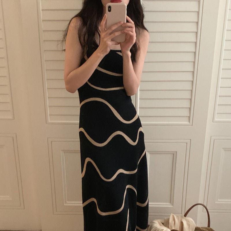 Đầm Dài Hai Dây Dáng Ôm In Họa Tiết Phong Cách Pháp Hàng Mới Dành Cho Nữ