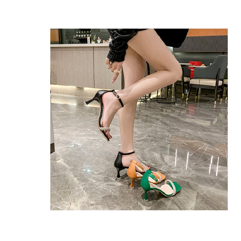 Giày Sandal Cao Gót Hở Ngón Mũi Vuông Đính Đá Thời Trang Mùa Hè Hàn Quốc 2022 Dành Cho Bạn Nữ
