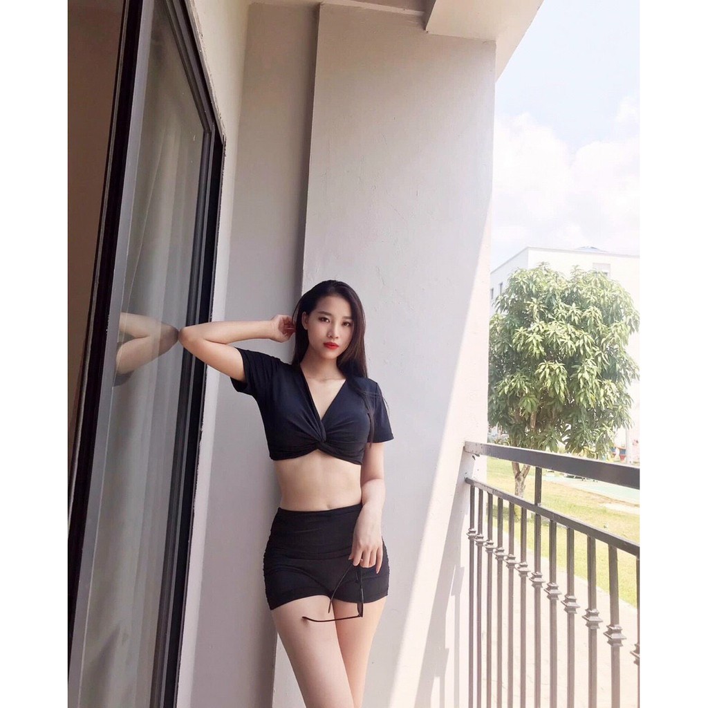 BỘ BƠI RỜI QUẦN ĐÙI ÁO CROPTOP XOẮN NGỰC FULL 3 MÀU