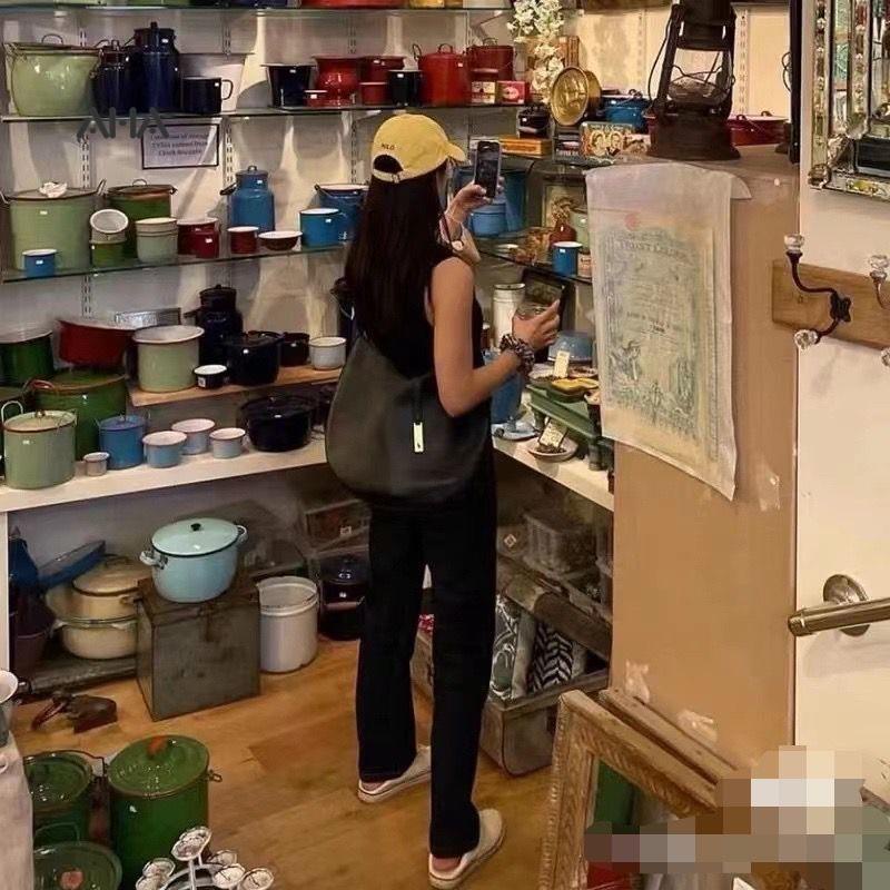 Túi xách đeo chéo AHA official cỡ lớn thiết kế độc đáo phong cách mới cho nữ