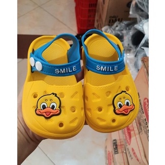 GIÀY SỤC QUAI SAU SIÊU NHẸ HÌNH CHÚ VỊT CHO BÉ