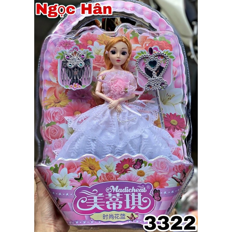 Hộp búp bê barbie tay khớp thay đồ