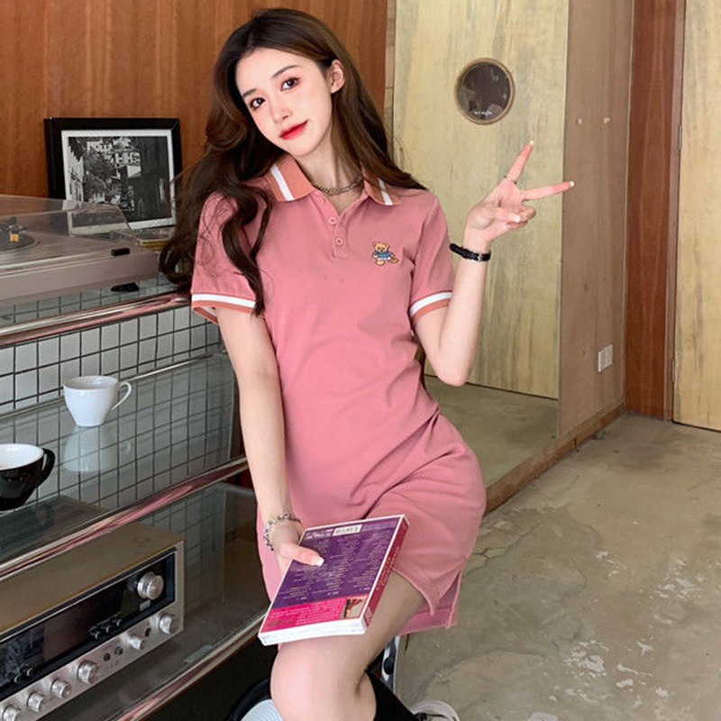 Đầm Thun Tay Ngắn Cổ Bẻ Thêu Hình Gấu Dễ Thương Cho Nữ