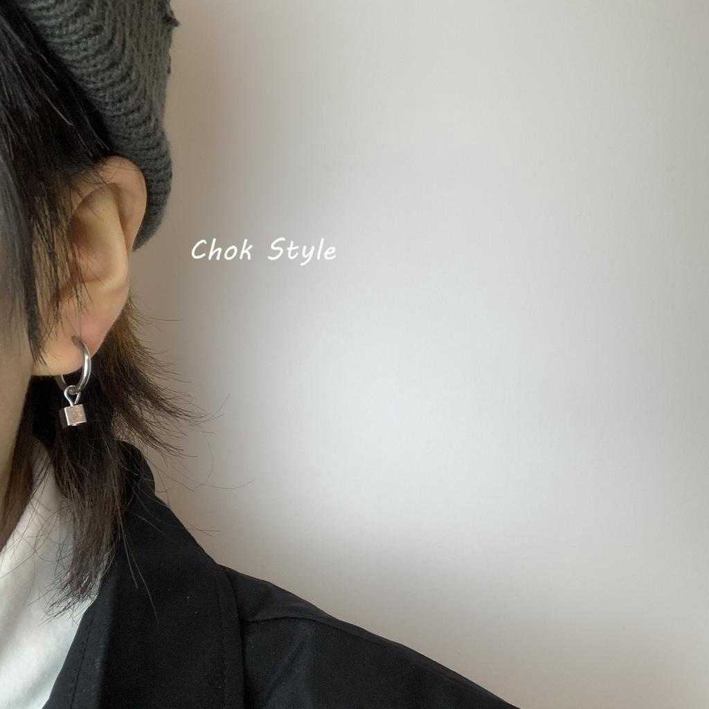 Bông tai dạng kẹp 22632 hình vuông kiểu tương phản không cần xỏ lỗ cho nam và nữ