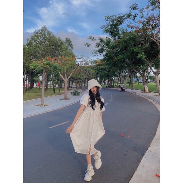 Đầm trắng THÊU HOA XANH phong cách ulzzang