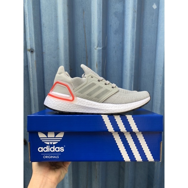 GIẦY CHẠY BỘ ULTRABOST 6.0 NAM NỮ HÀNG CAO CẤP, THIẾT KẾ THUẦN VẢI ÔM CHÂN SIÊU ÊM, CÓ SẴN .