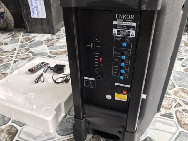 Loa Kéo Karaoke Bluetooth Enkor L1218K Đen
