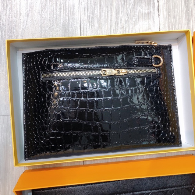 Clutch hàng hiệu cực thời trang - Full box