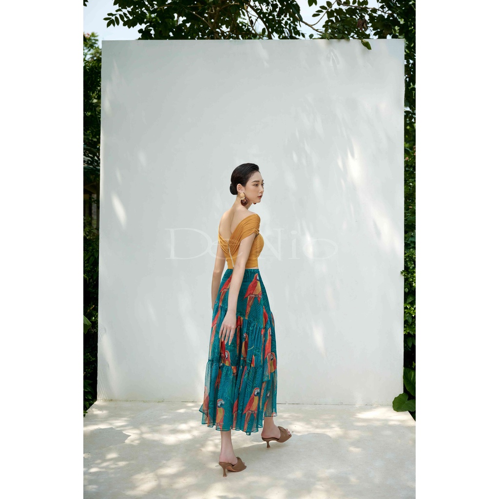 De Nio -Áo croptop xoắn ngực