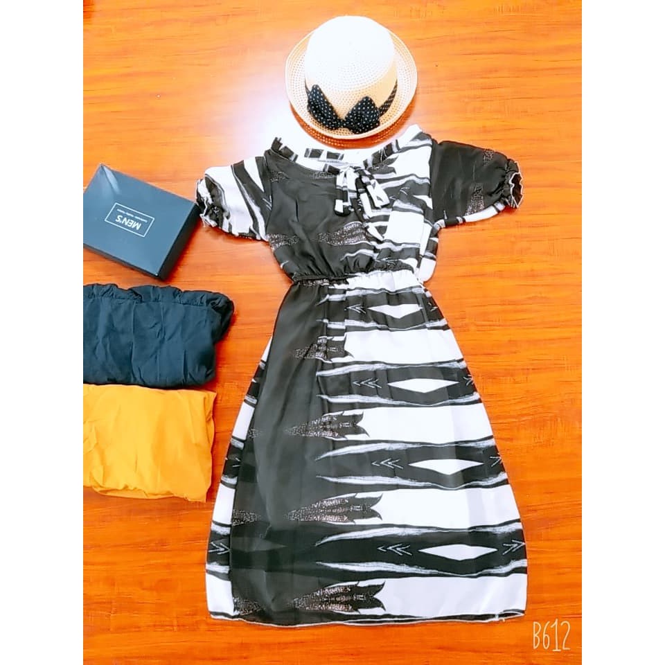 Váy phối nơ xinh