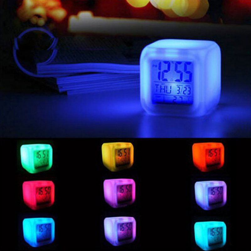 Đồng Hồ Báo Thức Hiển Thị Nhiệt Độ / Ngày Tháng 7 Led Thay Đổi Màu Sắc