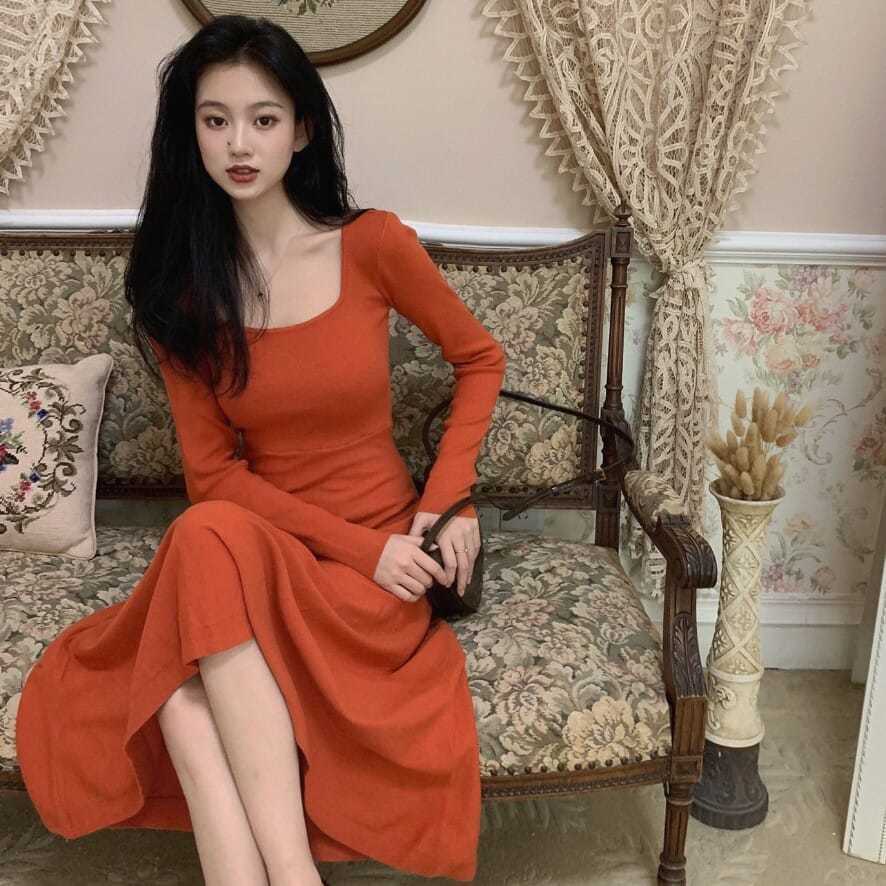 Đầm dệt kim MURIOKI tay dài cổ vuông ôm dáng thời trang cao cấp cho nữ