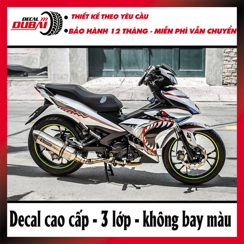 Tem Trùm Xe Exciter 150 Trắng Đỏ Cá Mập