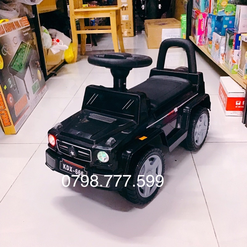 Xe chò chân ô tô 666