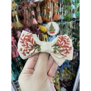 Kẹp nơ thêu tay (handmade by Pong )