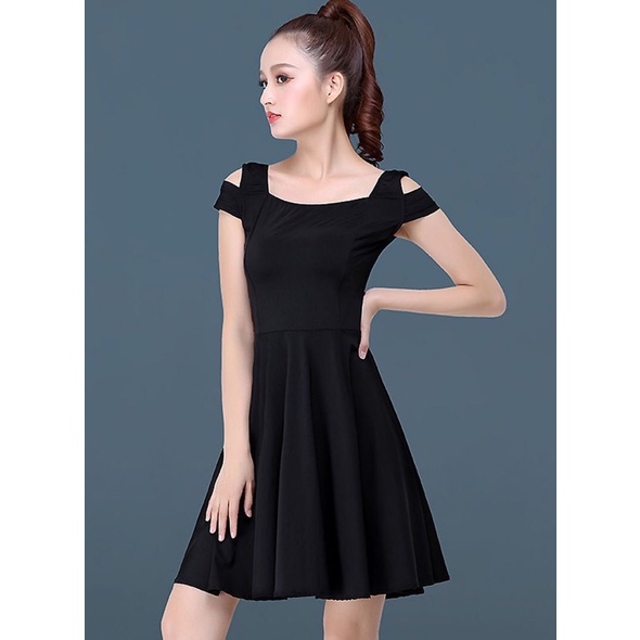 Đầm khiêu vũ hàng có sẵn