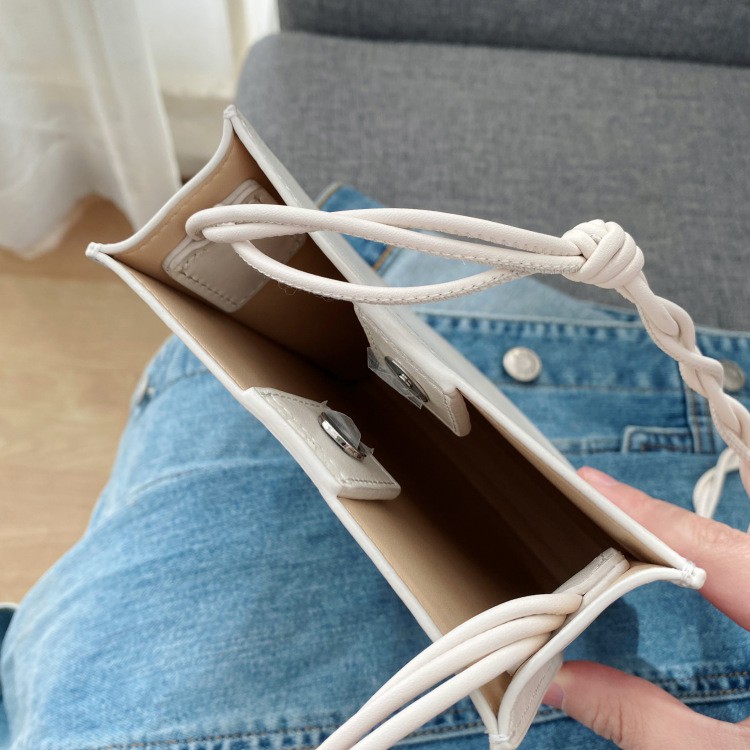 Túi đeo chéo Jil Sander tangle leather phone bag ss20
