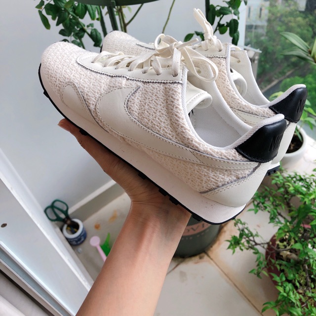 Combo giày và đầm yếm