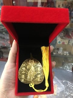 Lá bồ đề dát vàng
