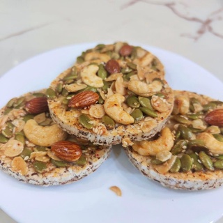bánh đế gạo lứt mix hạt ( 1 túi 250gram)