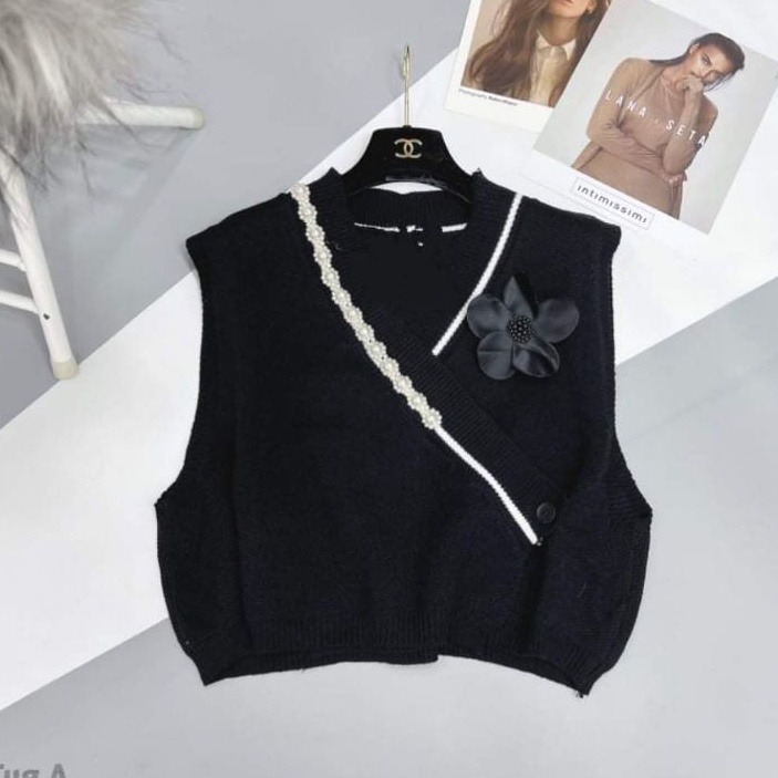 Áo gile len viền ngọc kèm hoa hàng QCL1