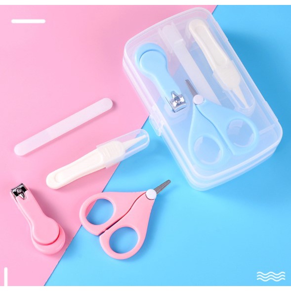 Hộp 4 Dụng Cụ Chăm Sóc / Vệ Sinh Cho Bé An Toàn