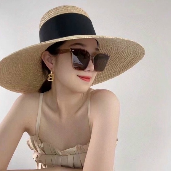 Kính V Form Siêu Đẹp