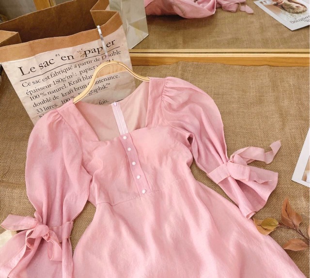 Đầm xoè cổ vuông tay lửng nơ 2 màu