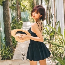 [BIKINI VÁY LOẠI ĐẸP] Đồ bơi 1 mảnh váy xoè đi biển kín đáo màu đen (hàng Quảng Châu cao cấp)
