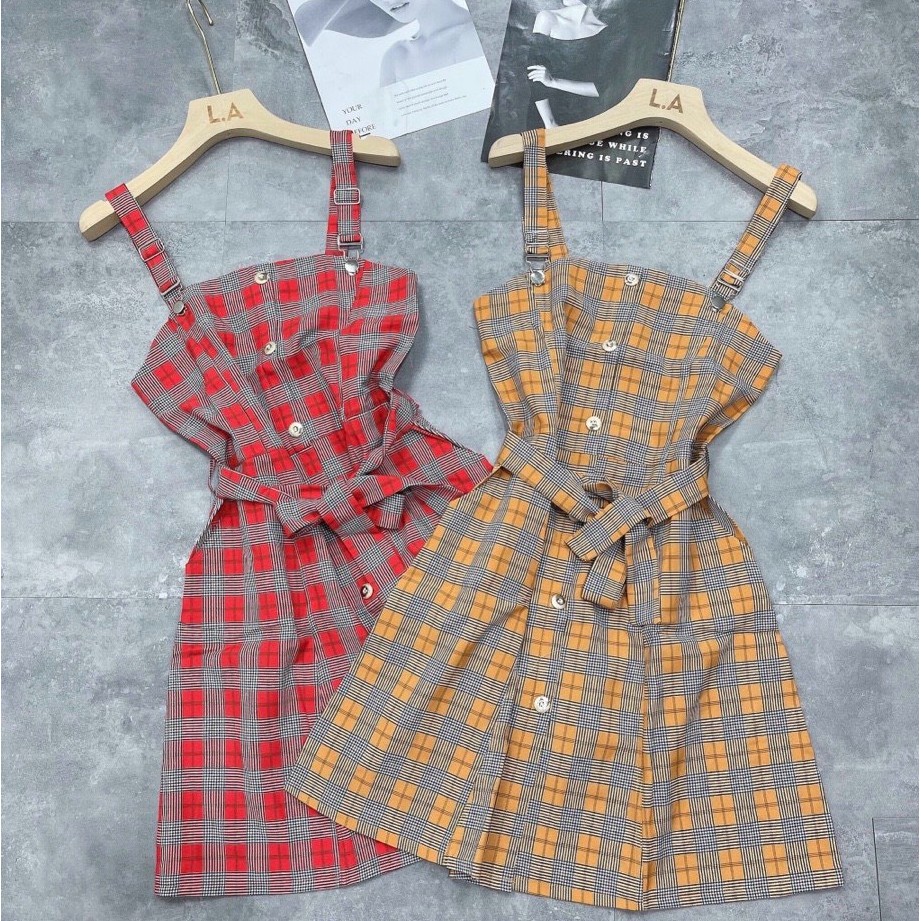 (FREESHIP) Sét váy đầm yếm Caro 2 dây tặng kèm áo thun dáng váy suông | BigBuy360 - bigbuy360.vn