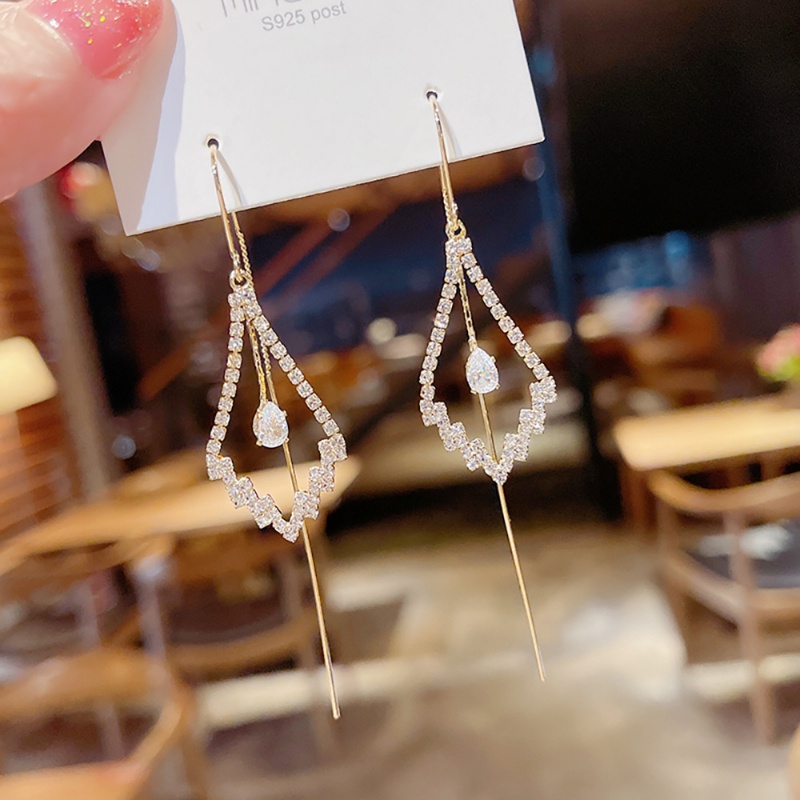 Khuyên Tai Hình Học Tua Rua Phong Cách Hàn Quốc