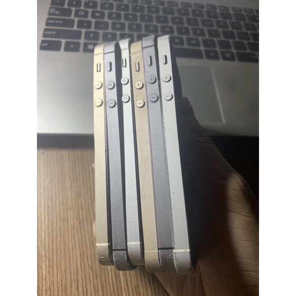 Vỏ dành cho IP 5S đầy đủ linh kiện còn khá đẹp
