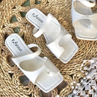 Dép sandal nữ đế bệt hàng QC (ảnh shop chụp)