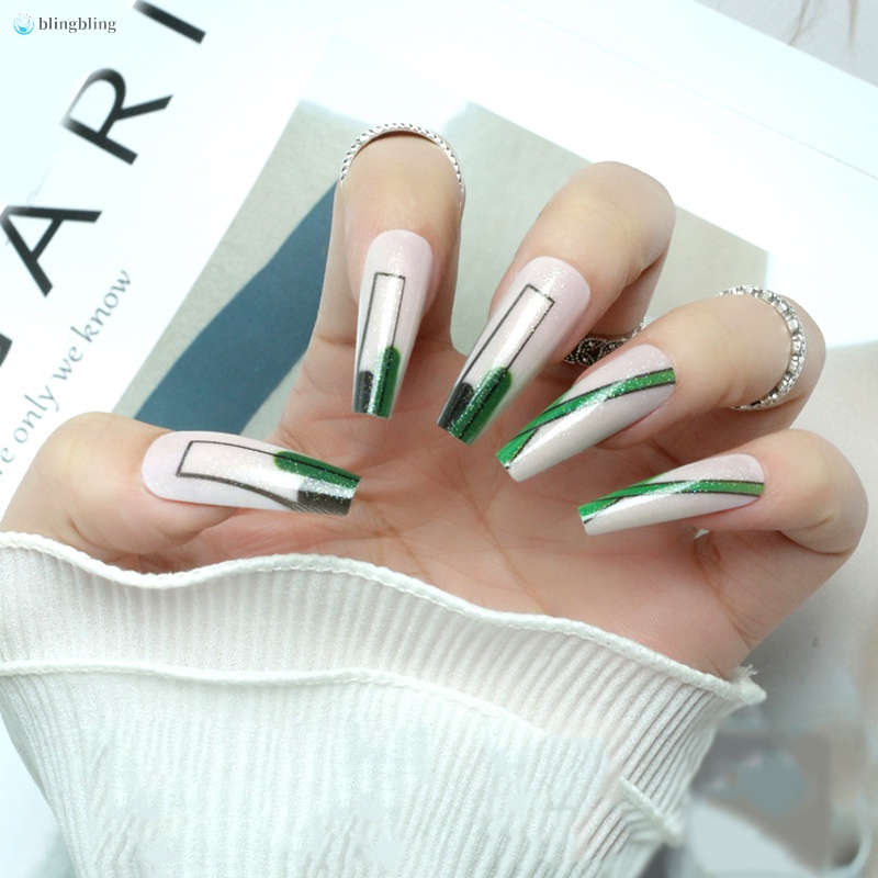 Set 24 Móng Tay Giả Trang Trí Họa Tiết Sọc Nhiều Màu Sắc