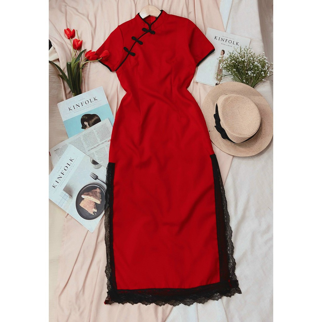 Váy Ôm Body Midi Xẻ Tà, Sườn Xám Cổ Tàu Tay Ngắn Phối Chân Ren Nổi Bật Lạ Mắt Thời Trang Cho Ngày Tết. | BigBuy360 - bigbuy360.vn